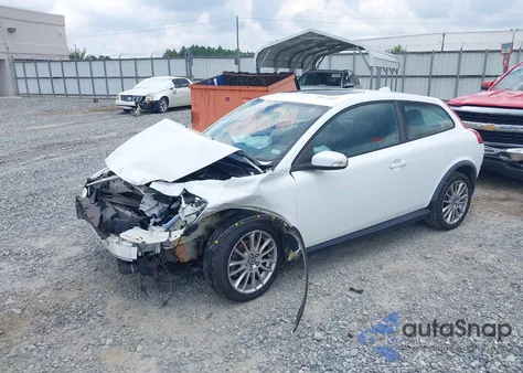 2011 Volvo C30 T5/T5 R-Design из США, поврежденный, VIN YV1672MK3B2210753